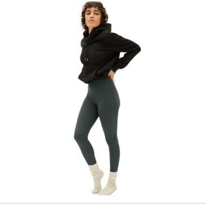 NWOT Everlane The Perform Leggings Ankle High Rise
Pine Olive Green XS
